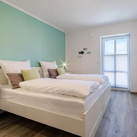 Achterum To Huus Apartment