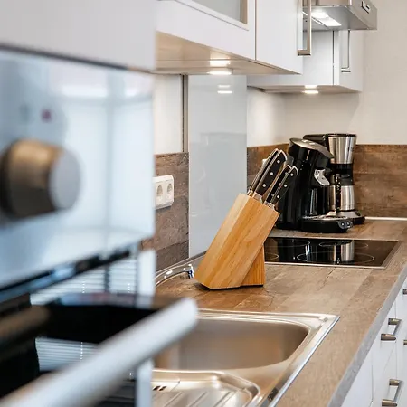 Apartment Achterum To Huus *